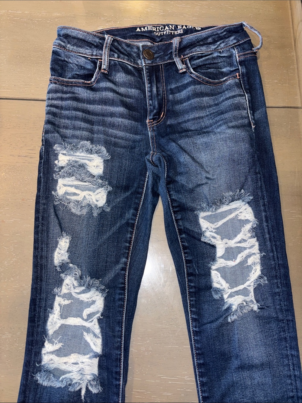American Eagle Outfitters Women's Distressed Dark Wash Skinny Jeans